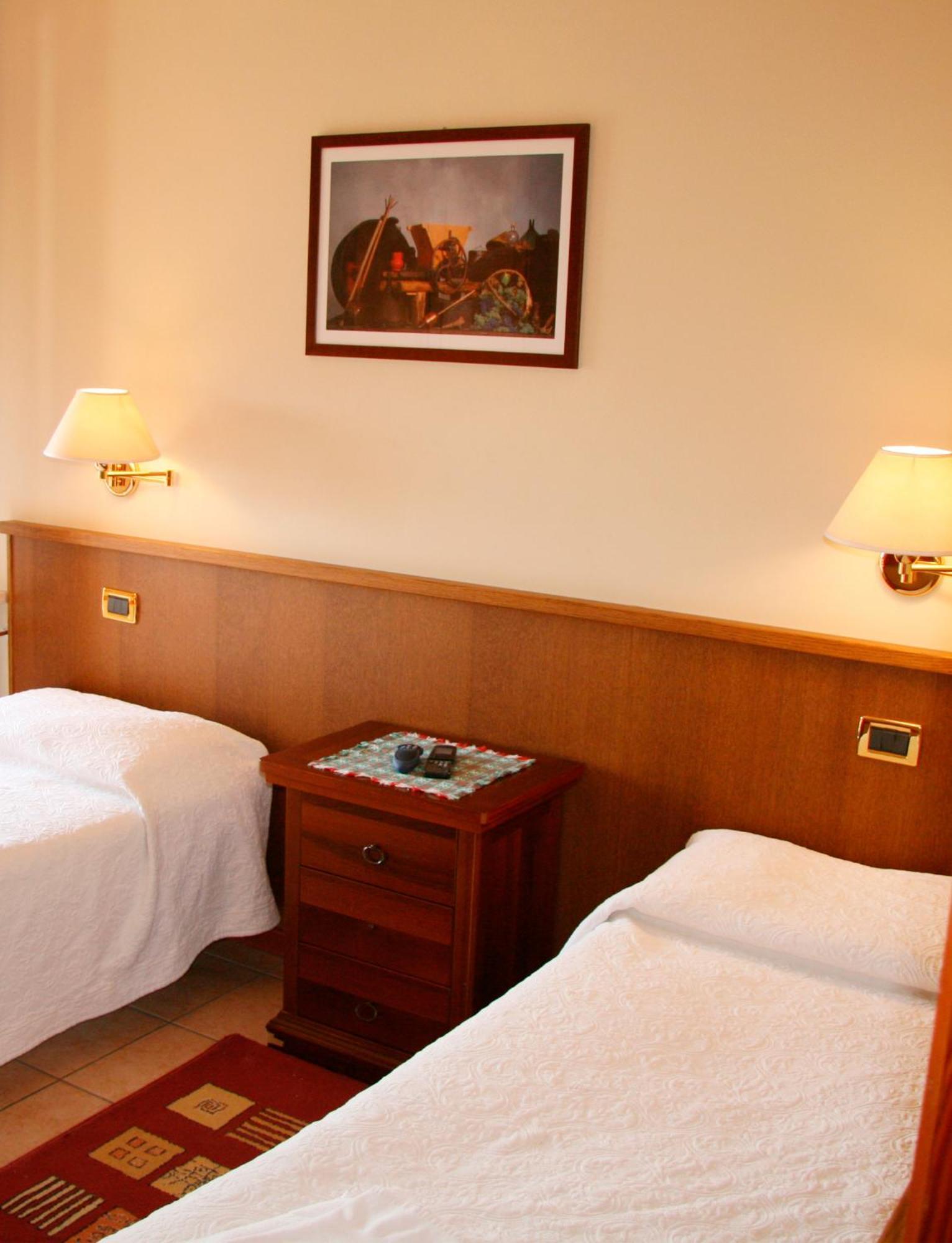 Gelindo Dei Magredi Hotel Vivaro Room photo