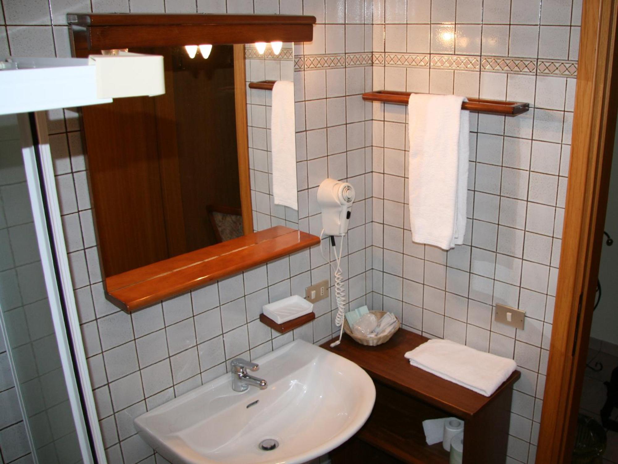 Gelindo Dei Magredi Hotel Vivaro Room photo